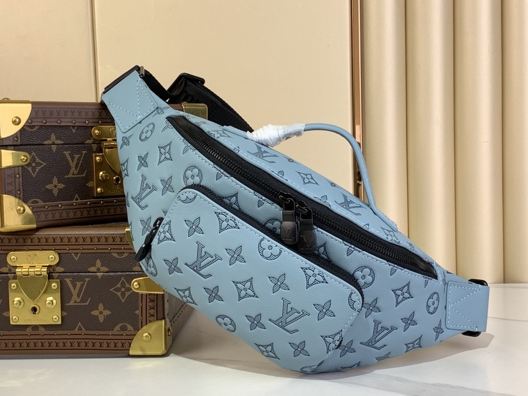 New LV RUSH waist bag Size: 30*15*8cm
