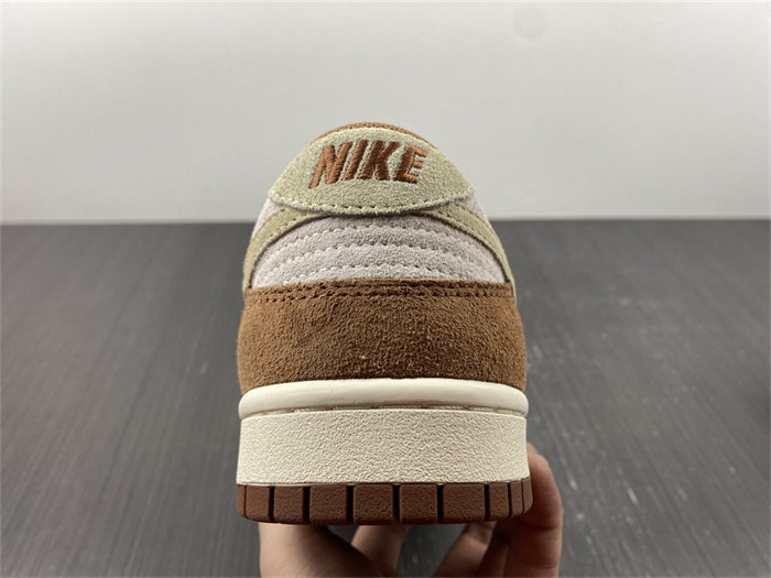 NK Dunk Low Medium Curry DD1390-100