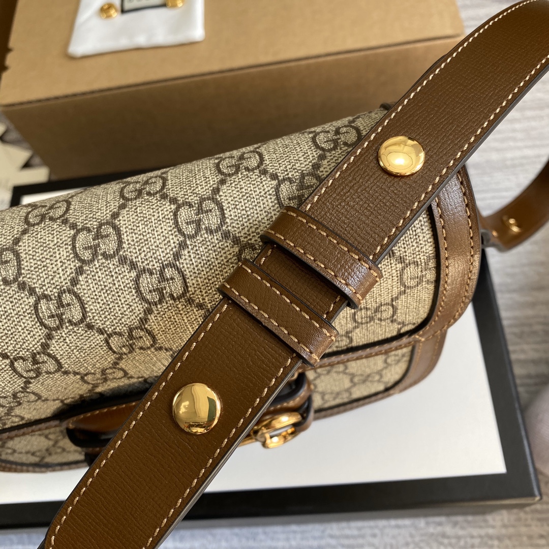 Woman’s Handbag with straps 8.3″x6.3″x3.1″ BB-9190088