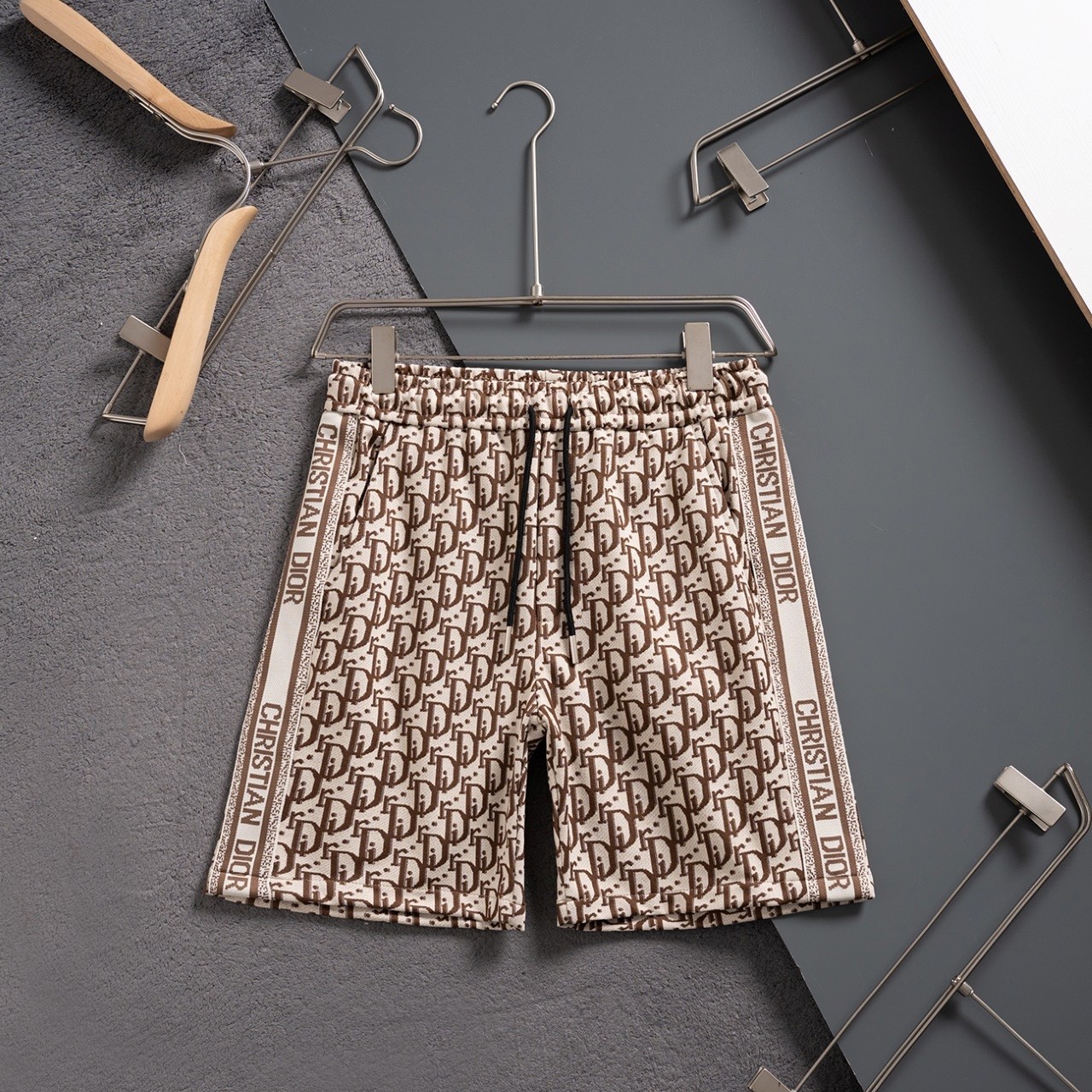 DR Shorts