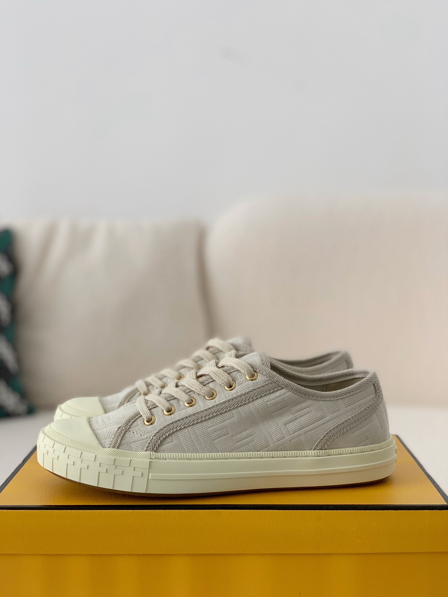 FEND Sneakers