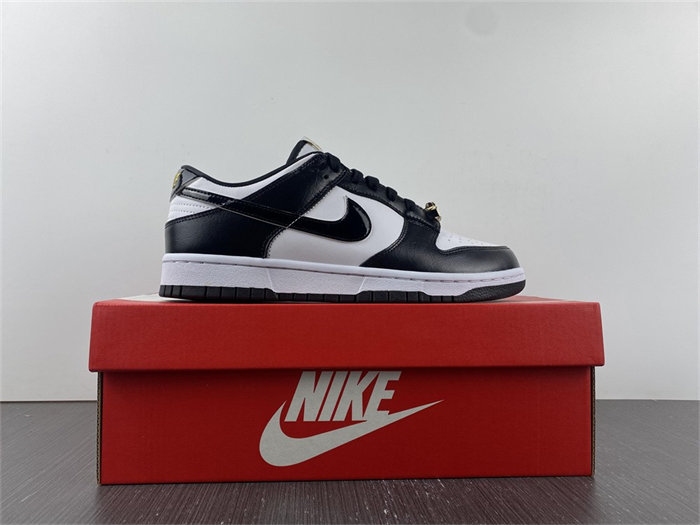 NK Dunk Low World Champs Black White DR9511-100