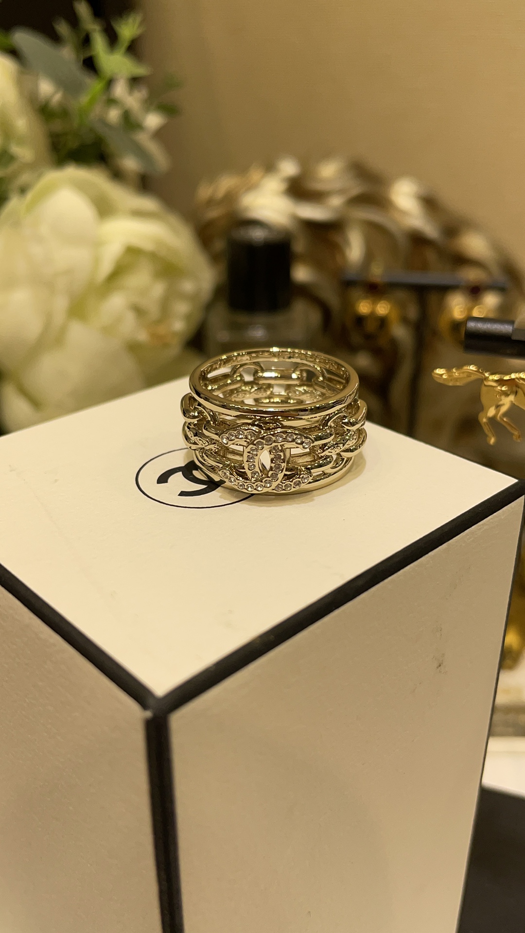 Chanel 25K Hollow Chain Crystal Ring