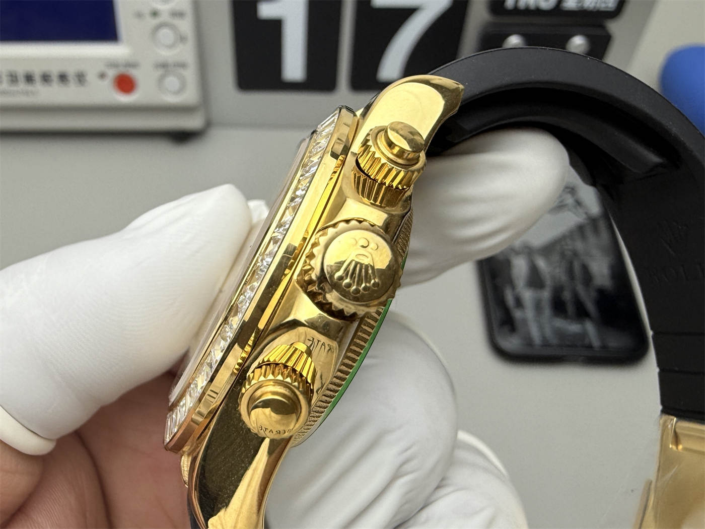 Rolex Daytona 116588 TBR Replica – Custom Diamond Dial Yellow Gold Chronograph