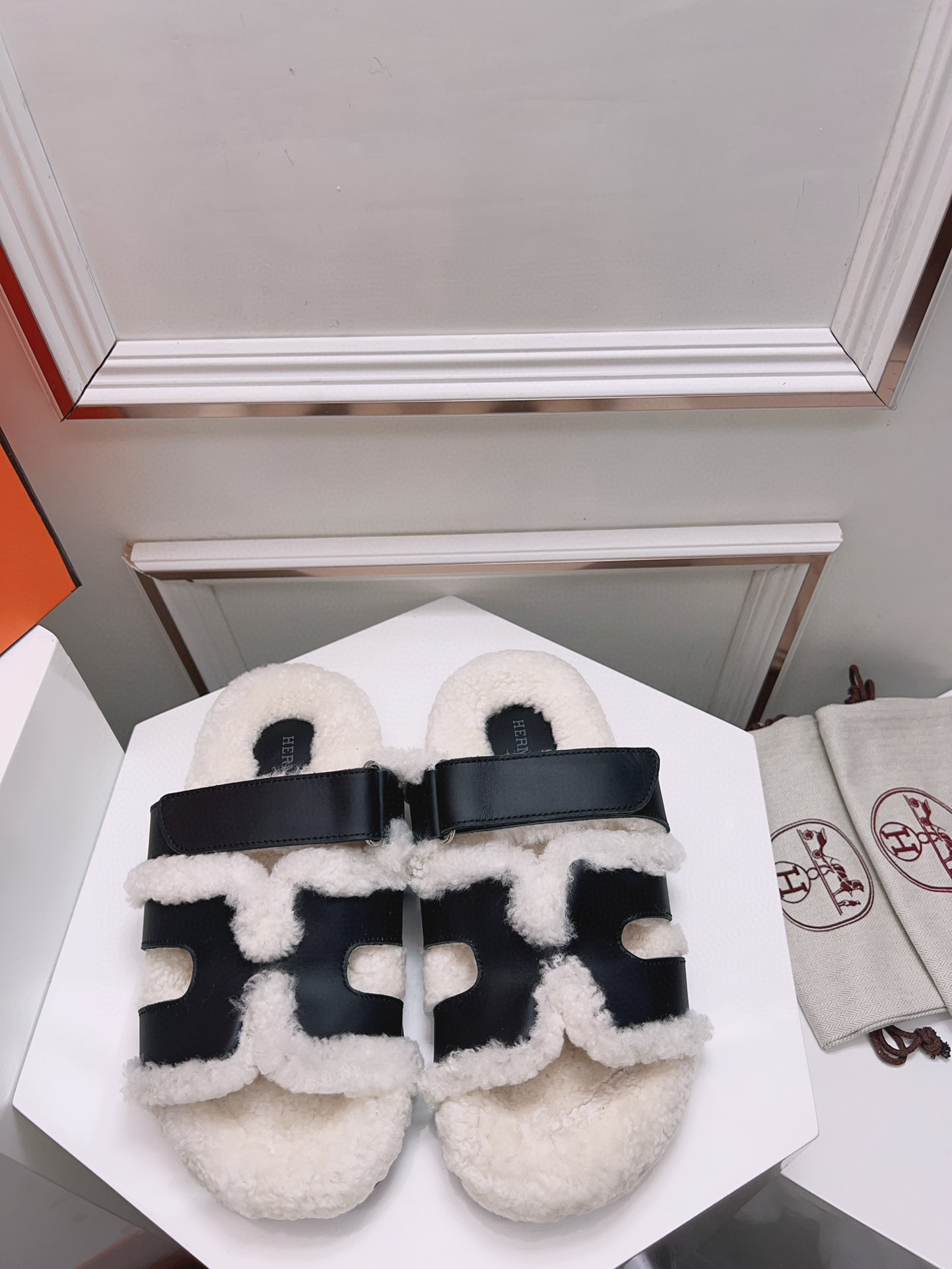 Fashion Winter Fleece Sandals With Adjustable Straps LX-872097