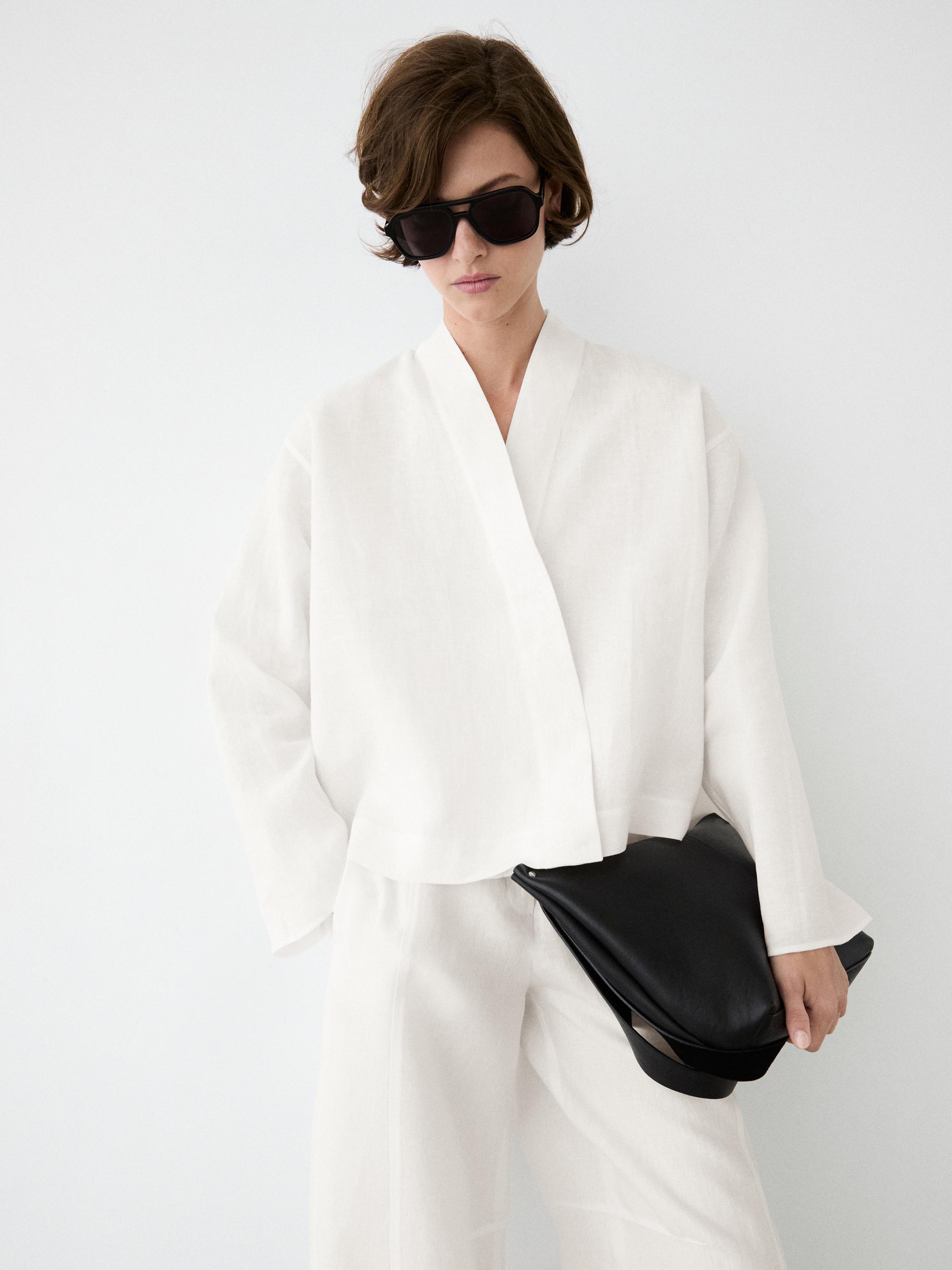 Blusa fluida escote cruzado lino