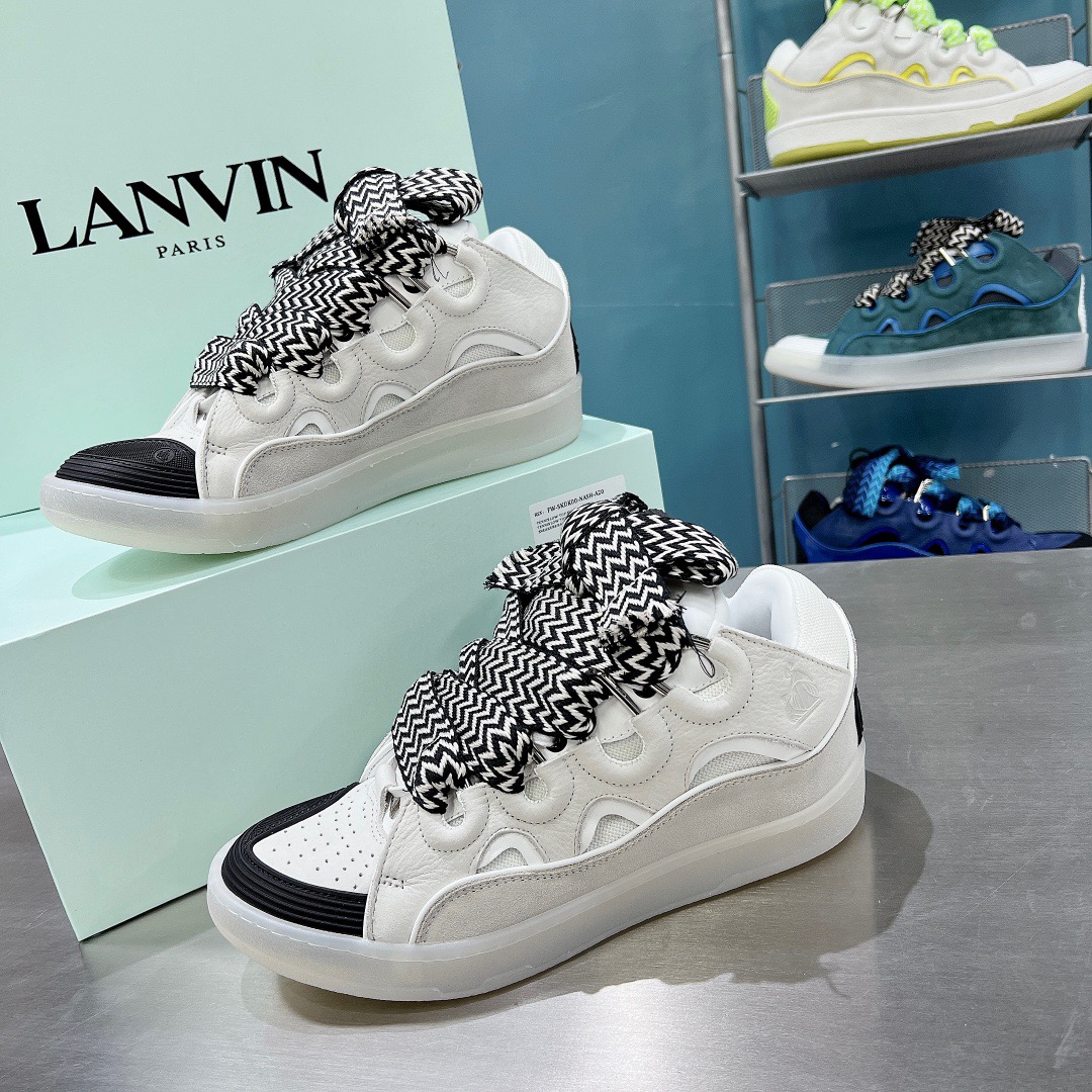 LAN Curb Sneaker 16