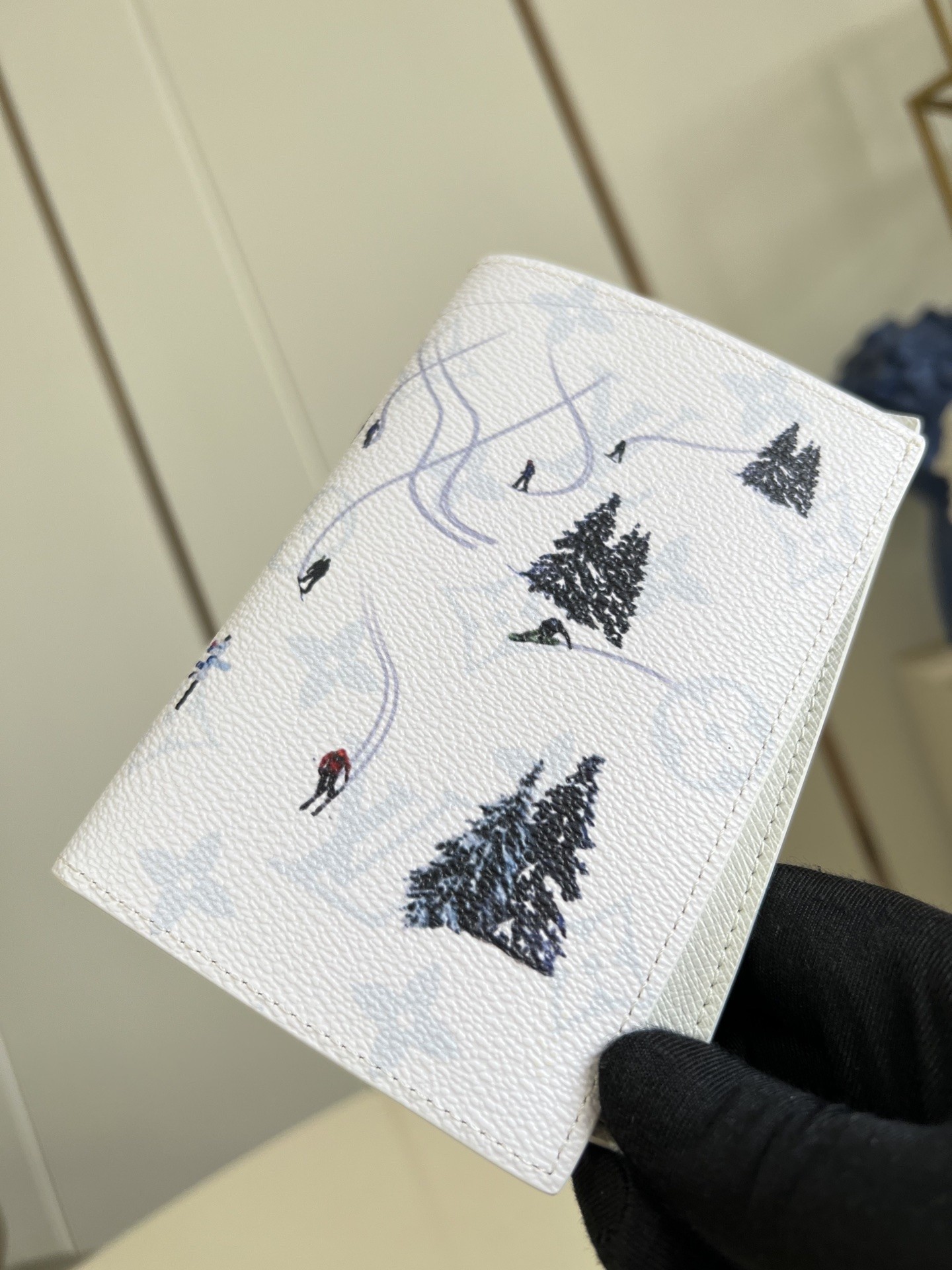 LV CARD HOLDER 14x2.5x10cm