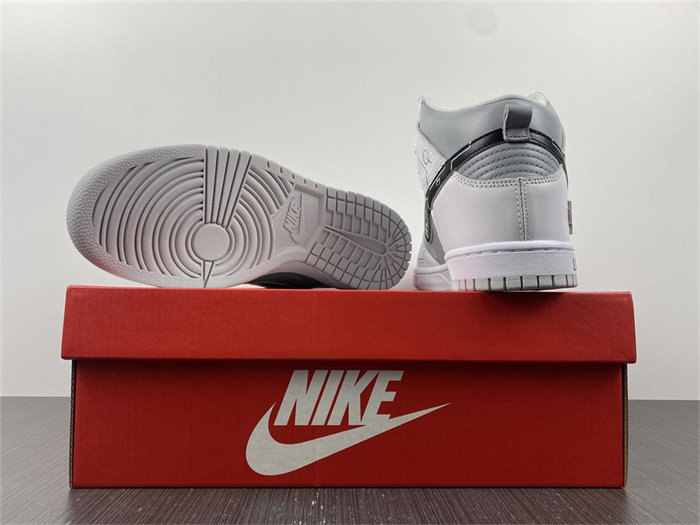 NK SB Dunk High CZ8149-101
