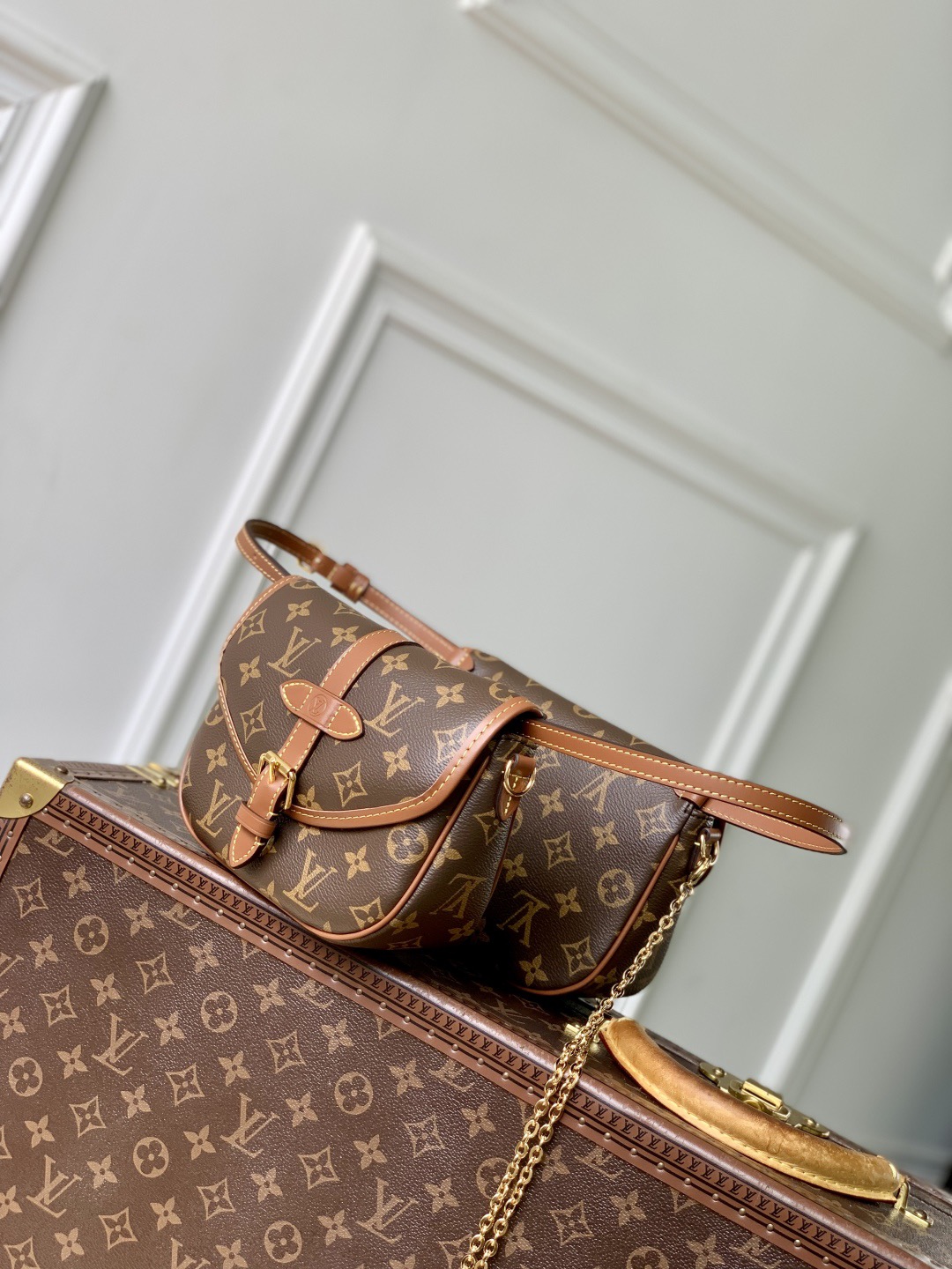LV Shoulder handbag 14*6*19