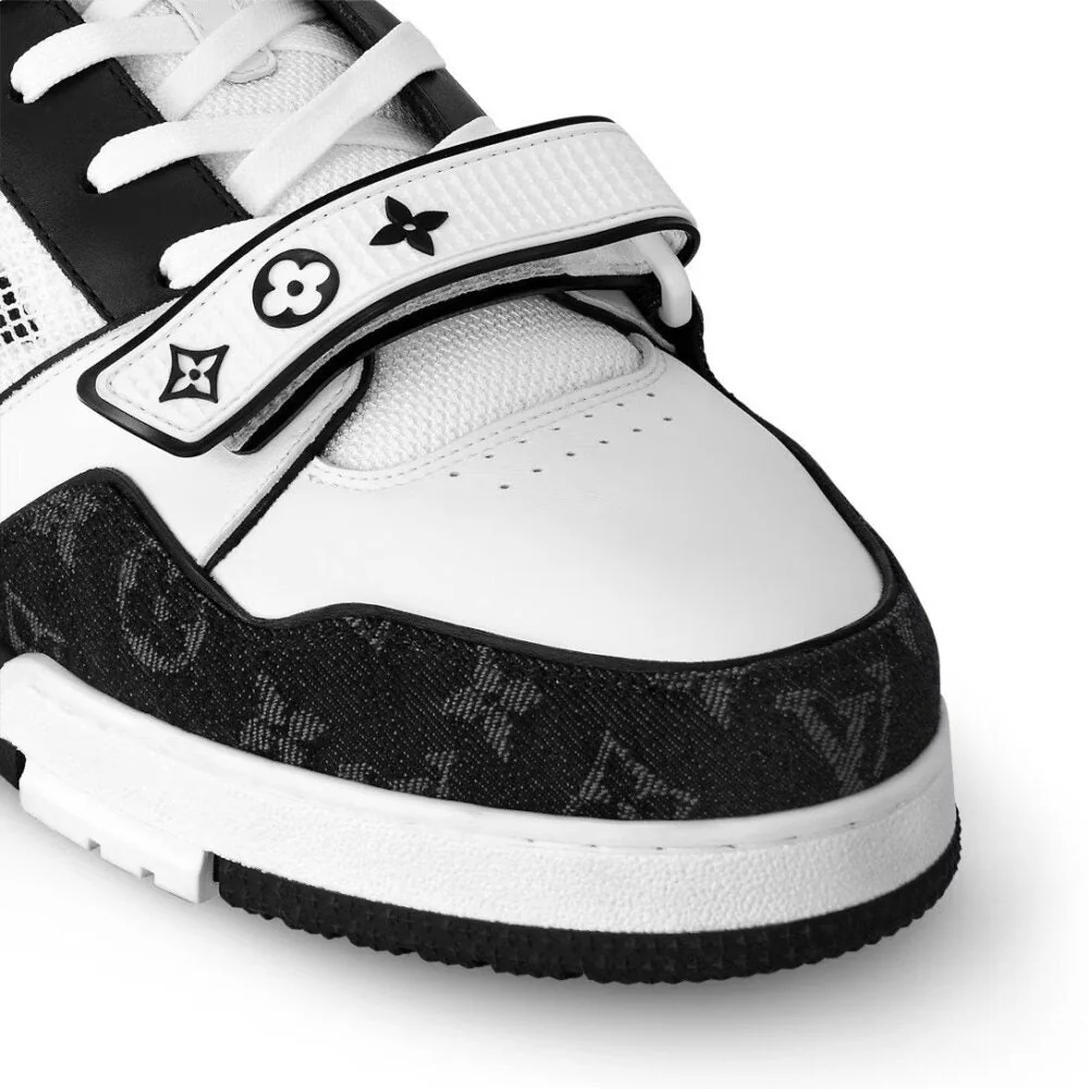 LV  Trainer Sneaker ‘Black’