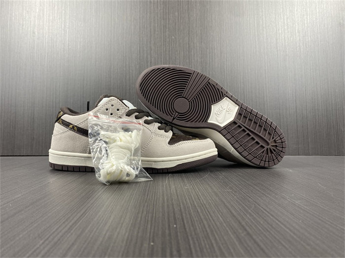 NK SB Dunk Low Loon bQ6817 020