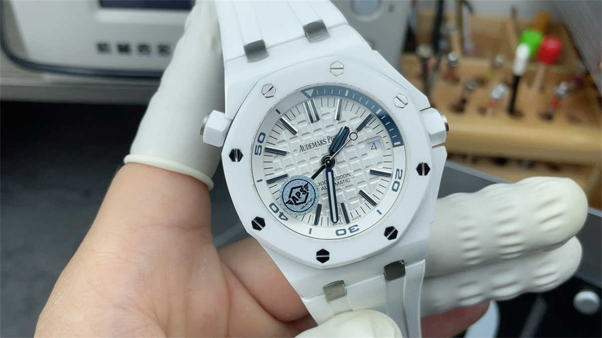 Audemars Piguet 15707 Ceramic Replica – APS White Ceramic Royal Oak Offshore 42mm