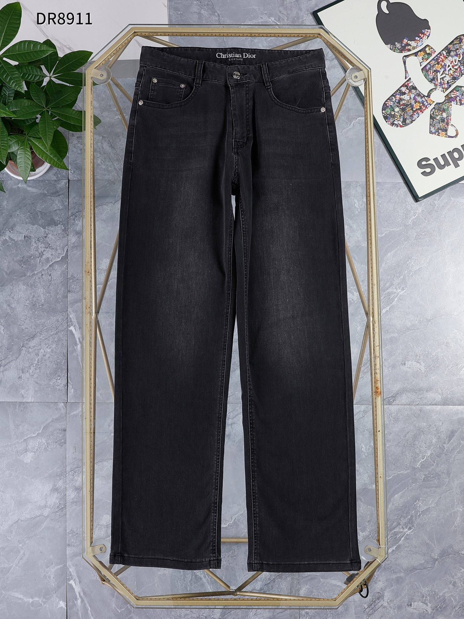 DR broad leggings