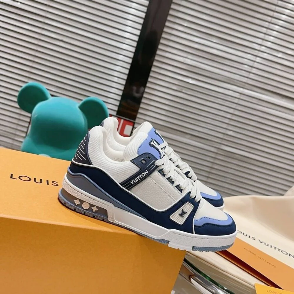 LV  Trainer