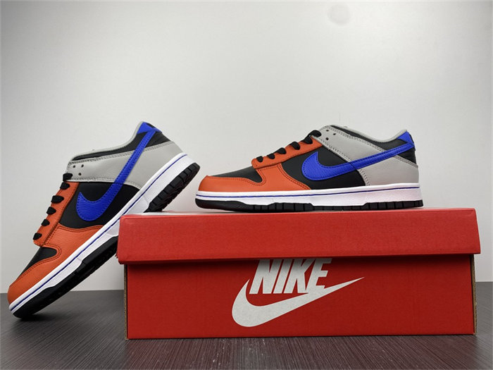 NK Dunk Low EMB NBA 75th Anniversary Knicks DD3363-002