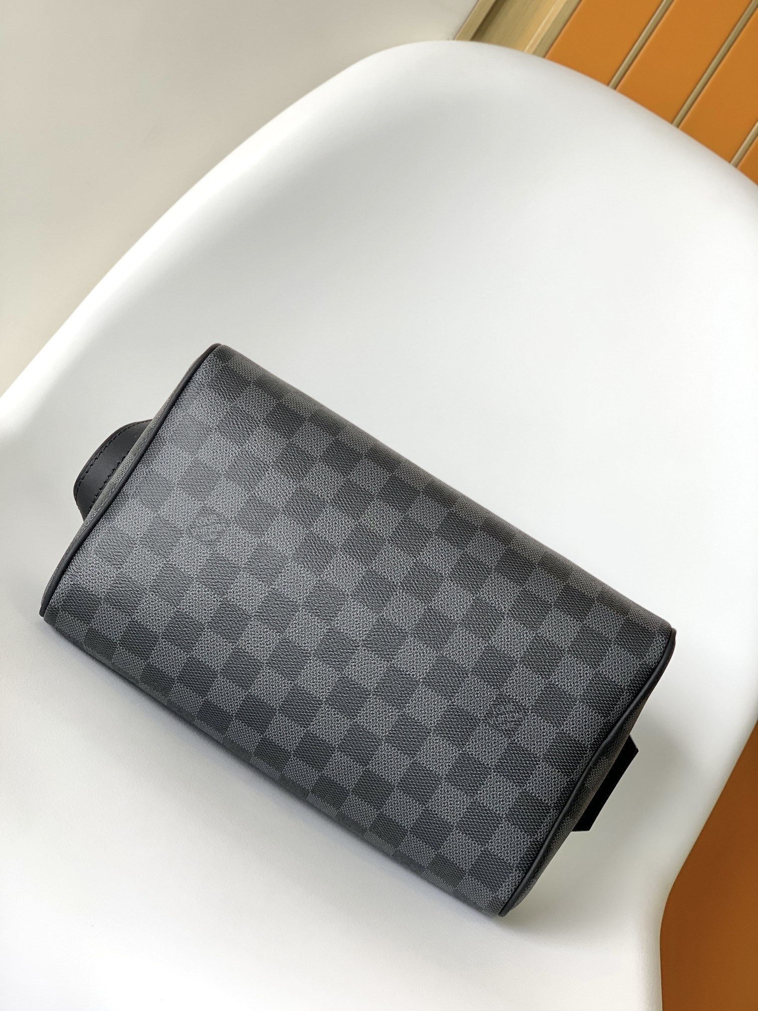 LV TOILETRY BAG N40127 Size：28x15x16.5cm
