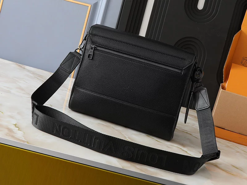 5Colors 11.0″x9.4″x3.9″ Genuine Leather Messenger bag with Adjustable straps BB-9211027