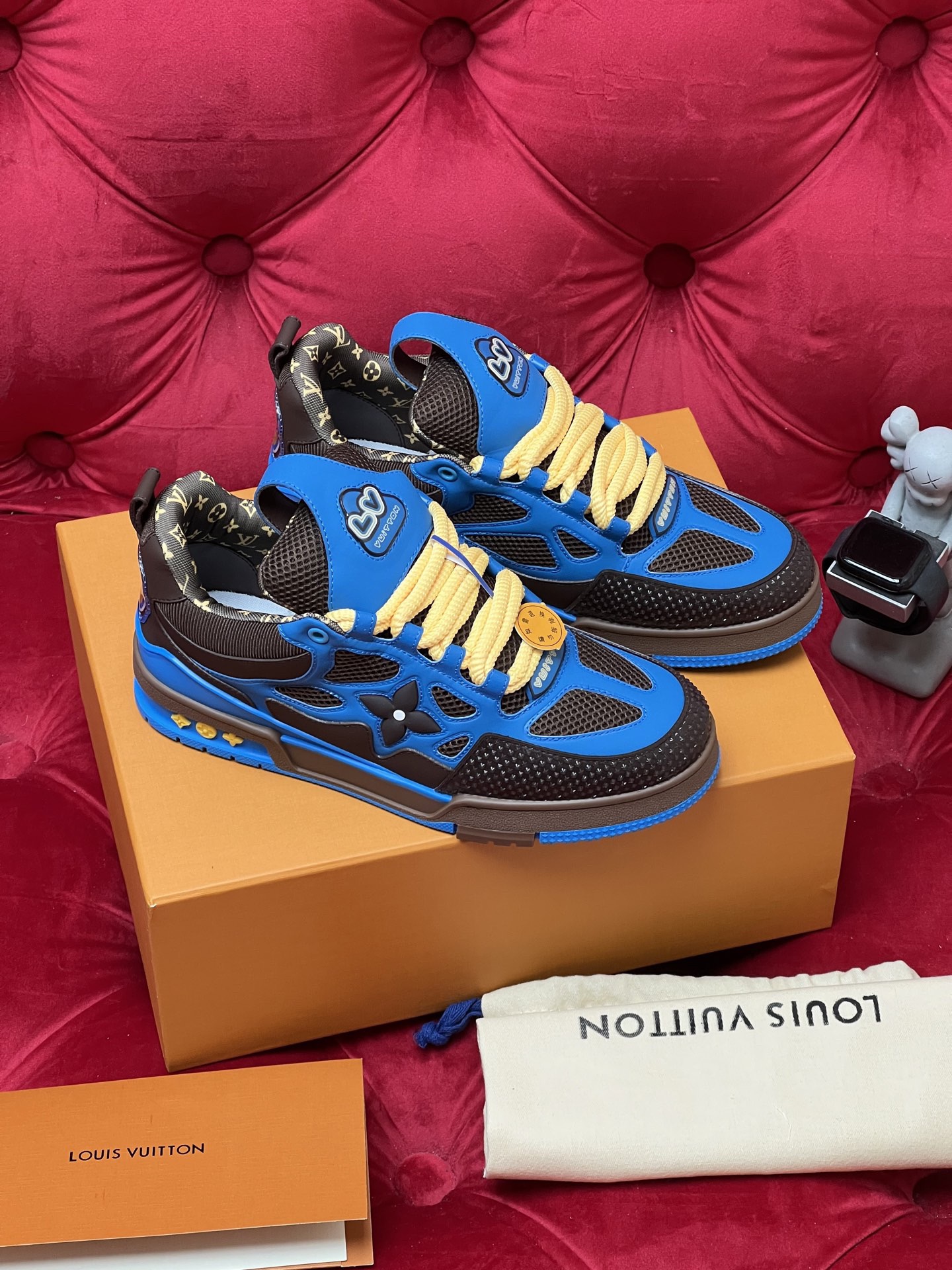 LV TRAINER Sneakers