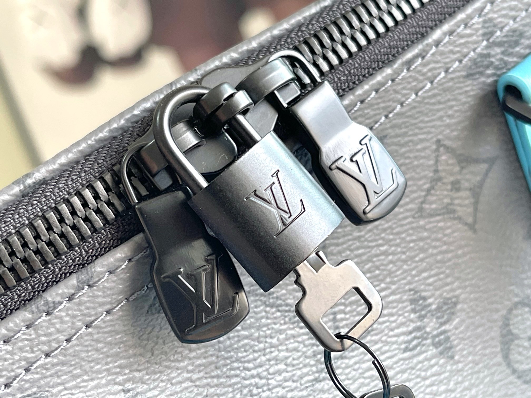 LV Keepall Bag M11480  55X27X20CM