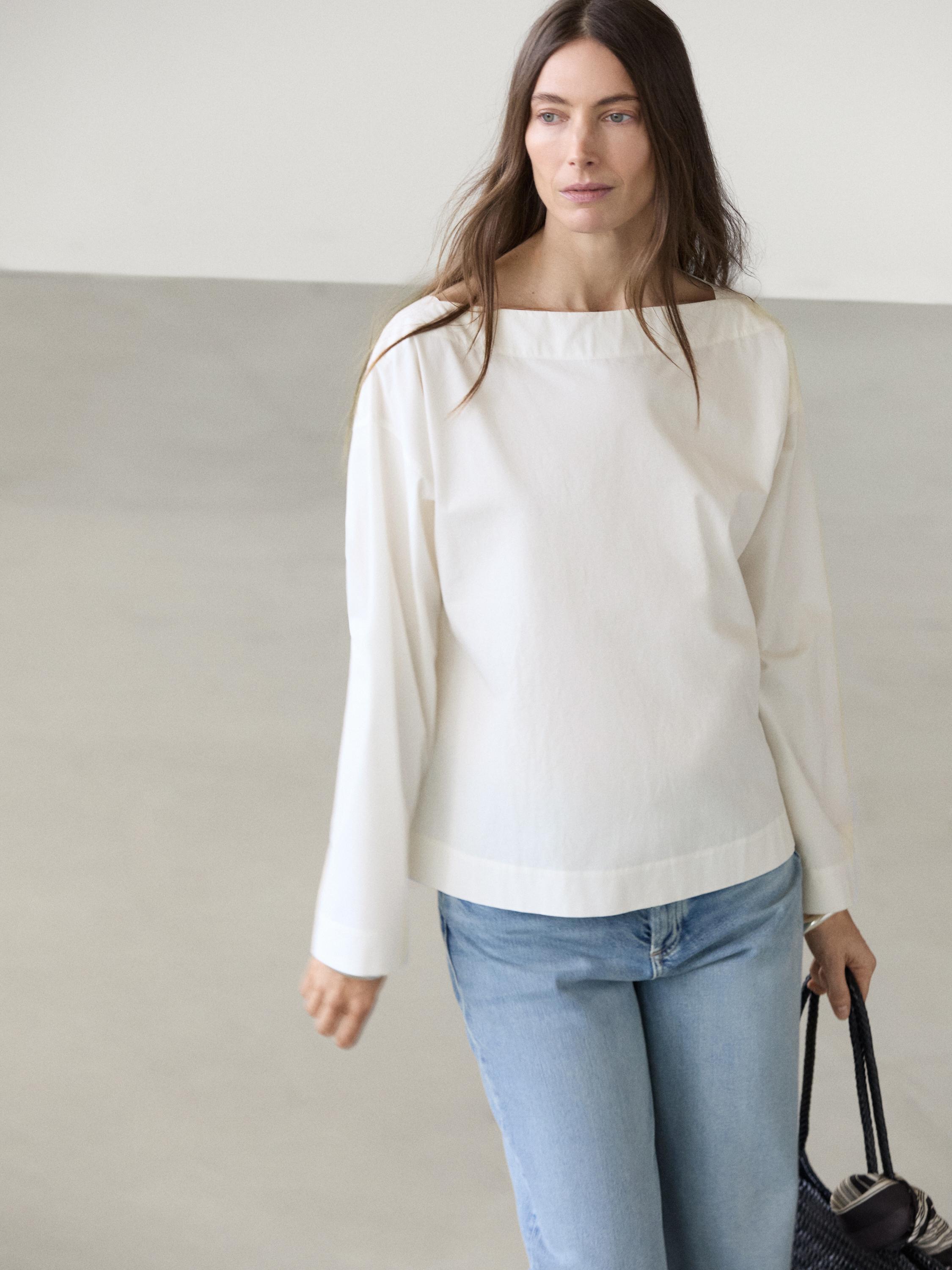 Blusa popelín cuello barco