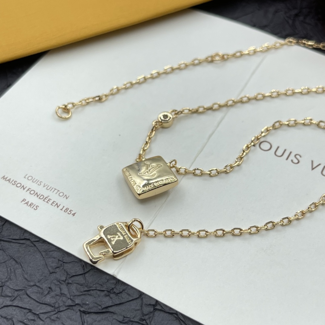 Necklace VVXL-9120021