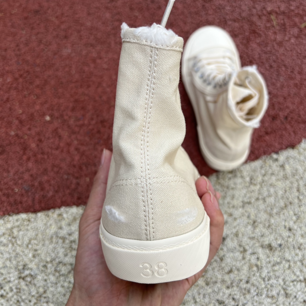 BLCG Pairs Sneaker White High