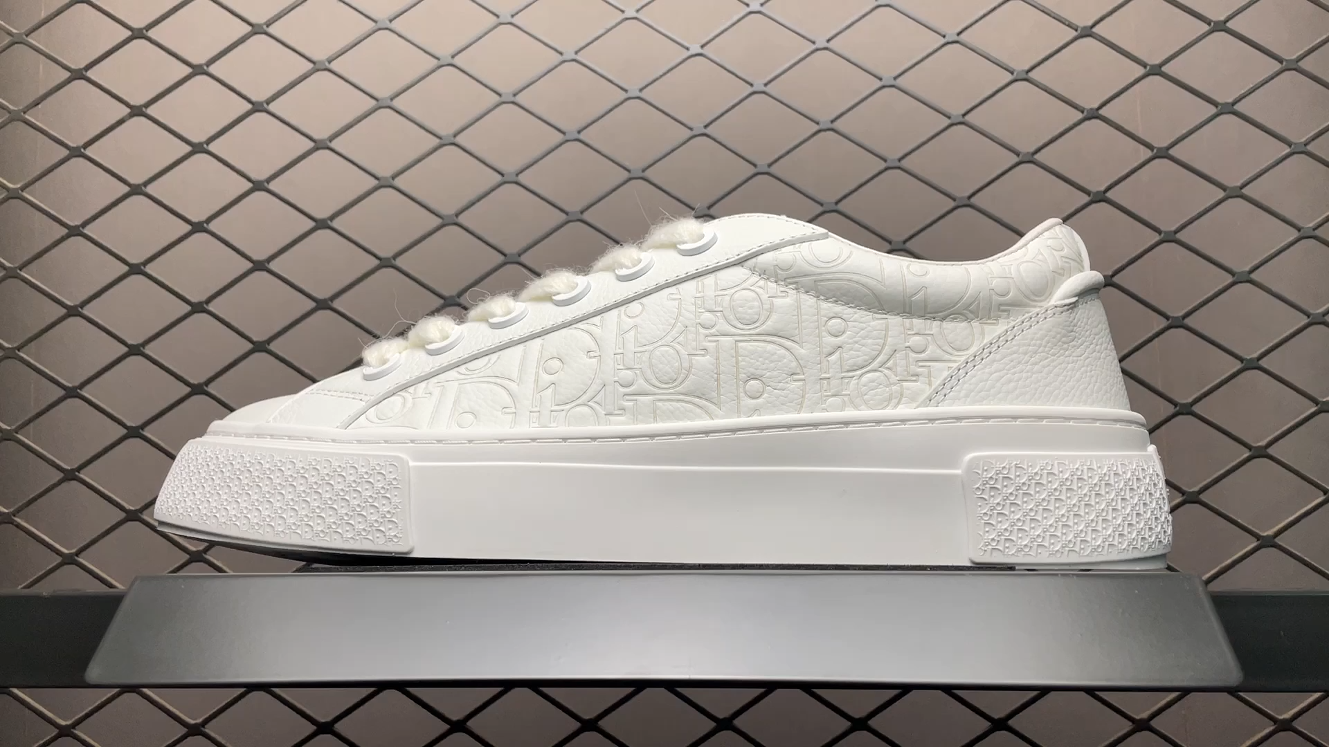 DR B33 Sneaker