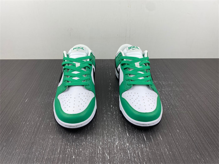 NK Dunk Low Celtics FN3612-300