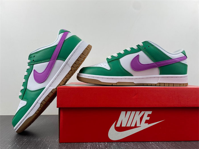 NK Dunk Low White Stadium Green Fuchsia  FD9922-151