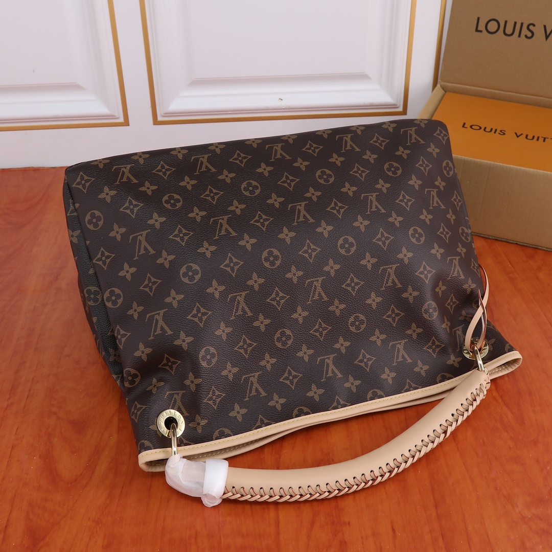 Handle bag 18.1×12.6×9.4″ BB-9180001000174
