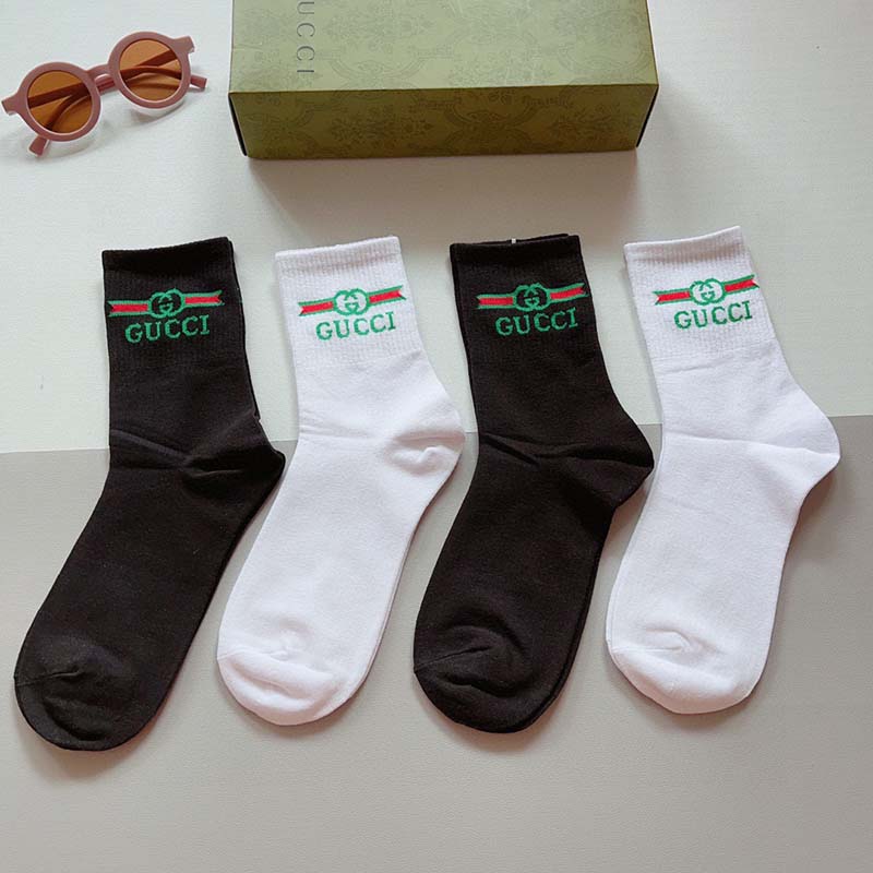 Set of 4 Pairs of Cotton Anti-bacterial Crew Socks WZ-924000165