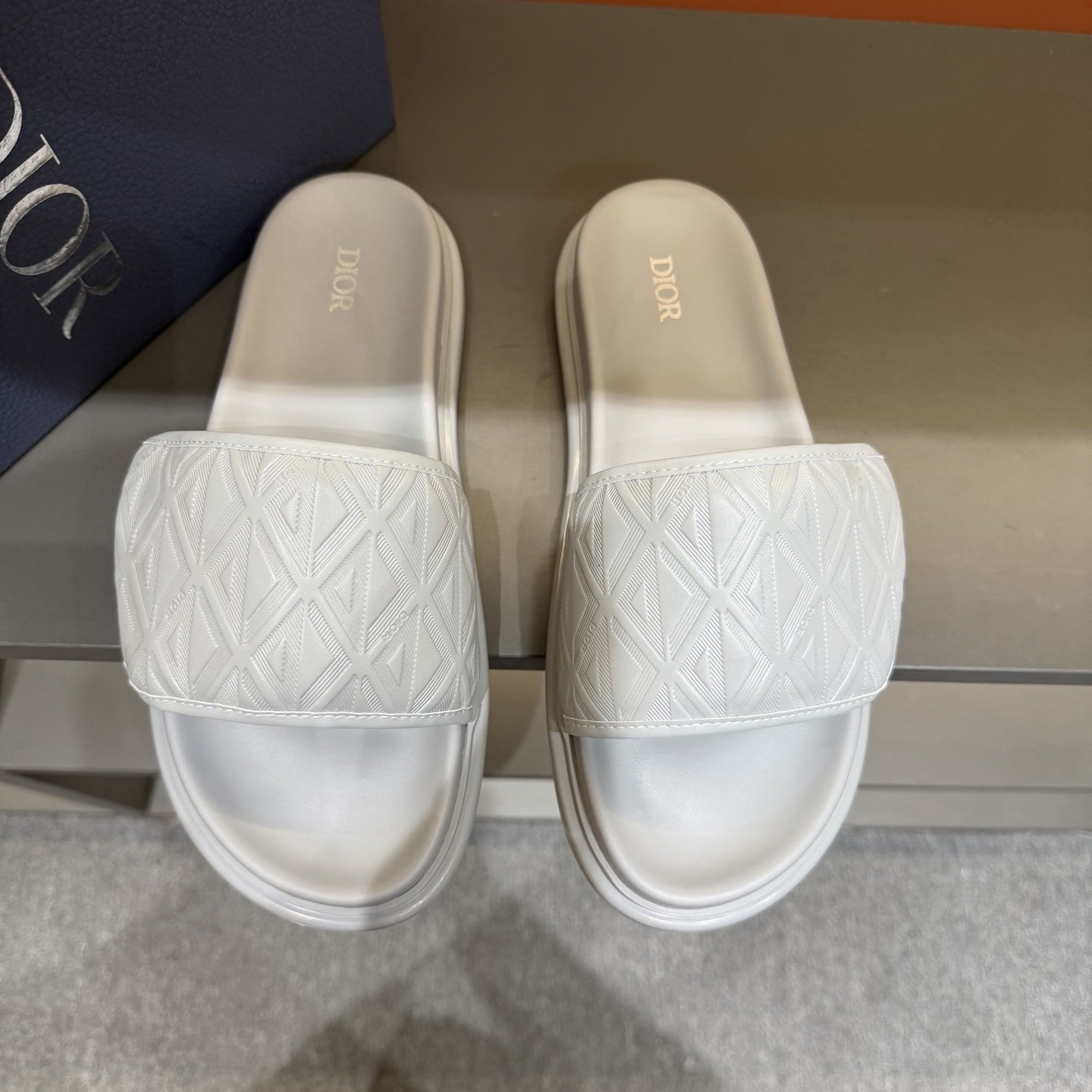 DR Slipper