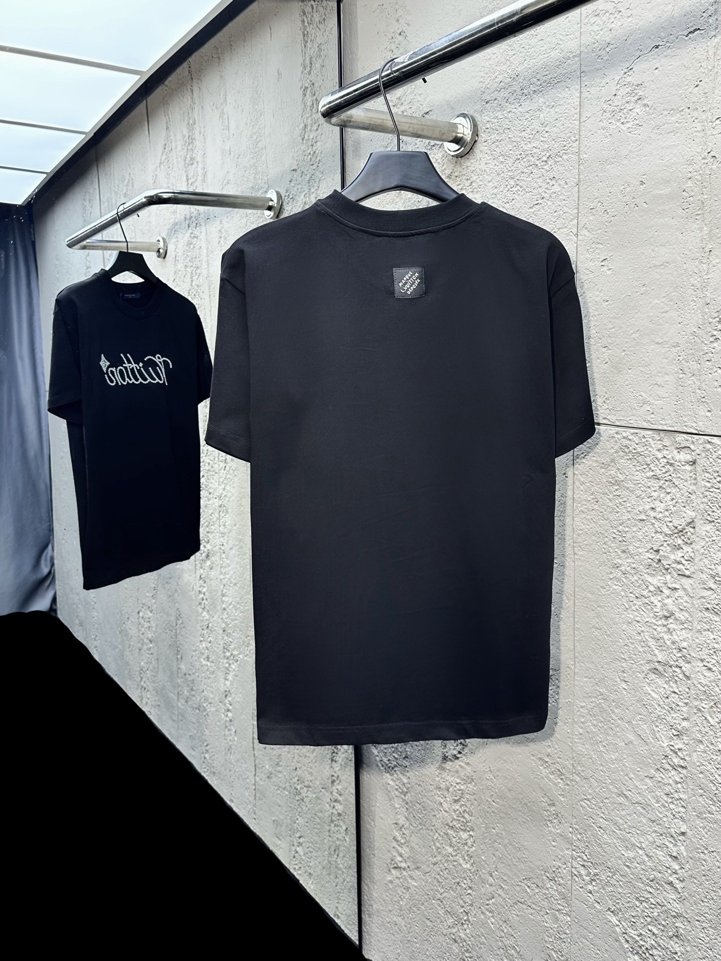 LV T-shirt