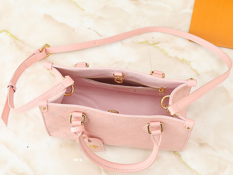 Leather 9.8″x4.3″x7.5″ Totebag with Charm Adjustable Strap BB-921504