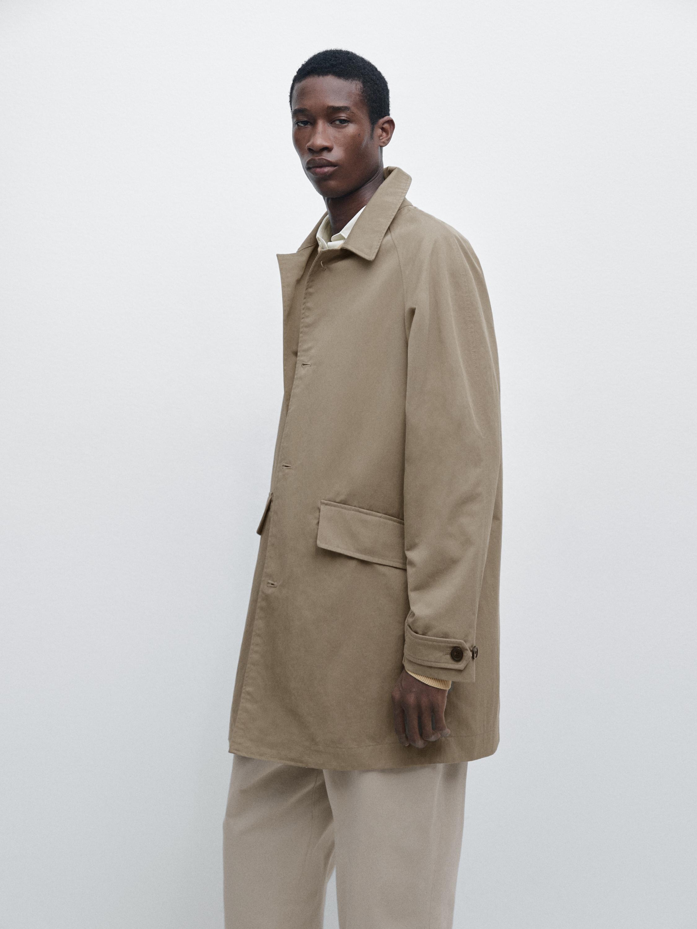 Trench ligero con algodón