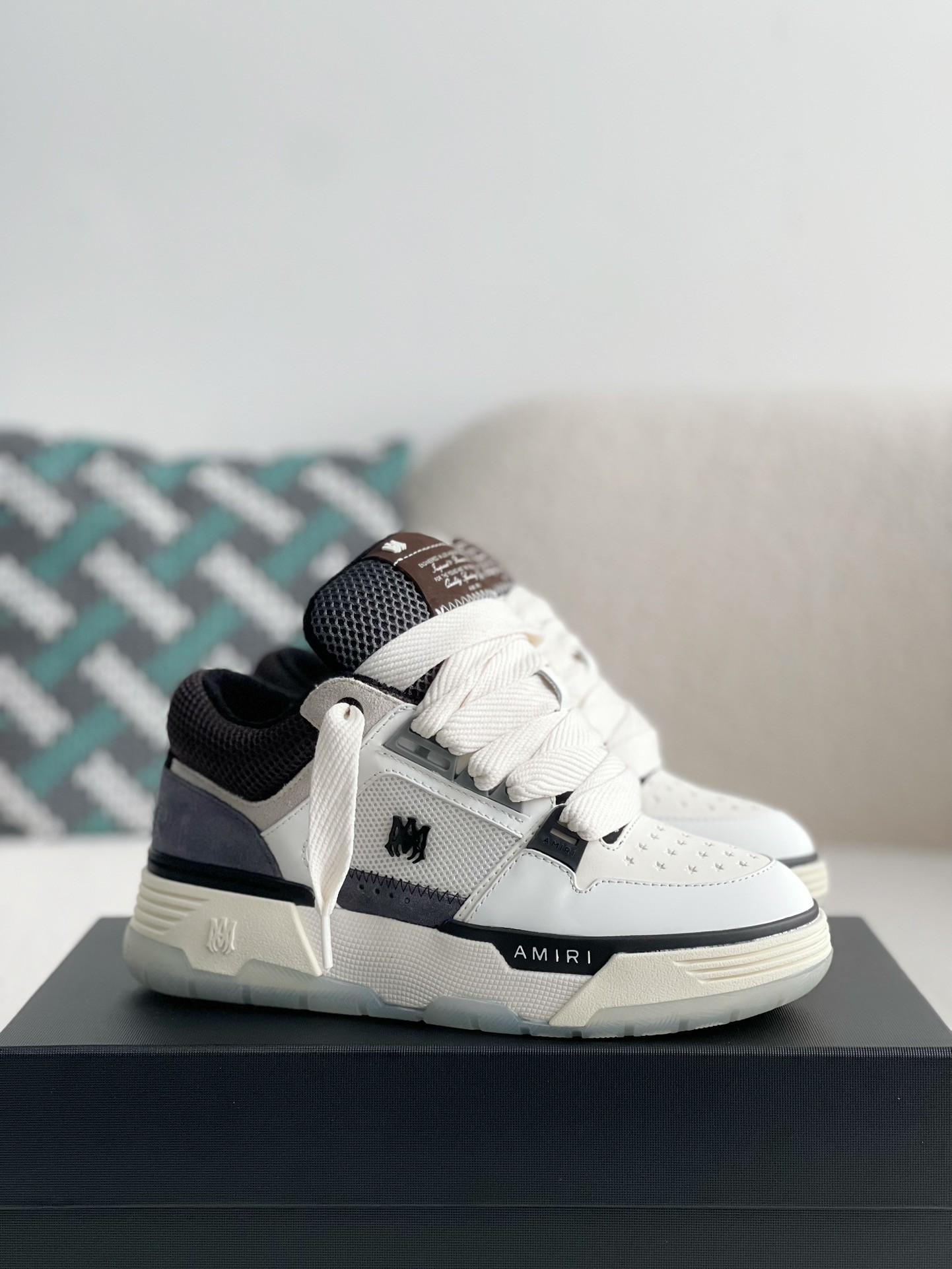 AMRI Sneakers