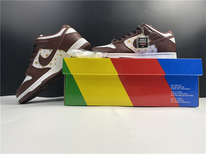 NK SB Dunk Low Supreme Stars Barkroot Brown DH3228-103