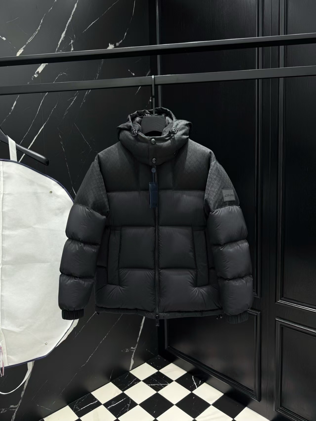 LV LOGO Down Jacket