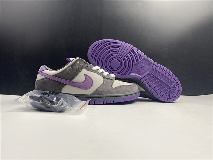 NK Dunk SB Low Purple Pigeon 304292-051