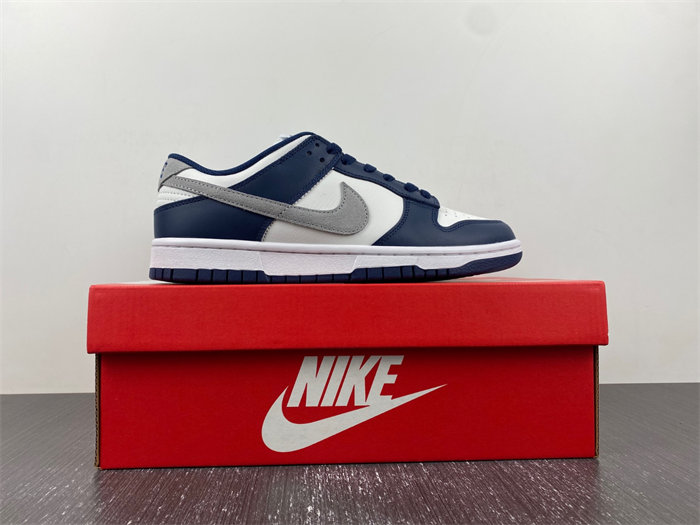 NK Dunk Low Summit White Midnight Navy FD9749-400