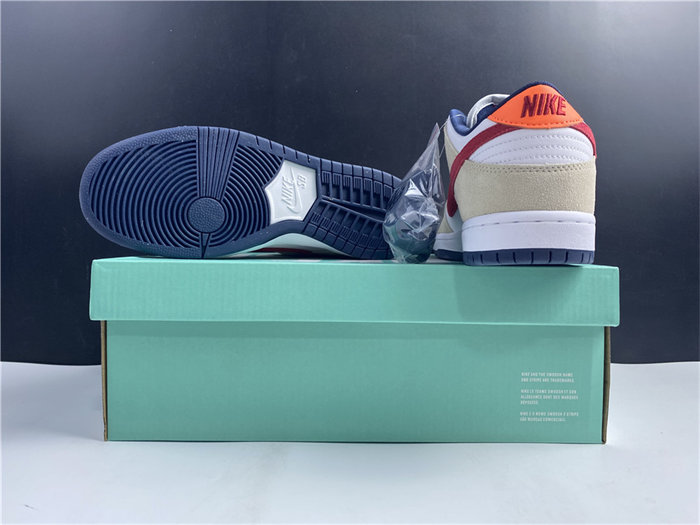 NK SB Dunk Low Crimson 304292-161