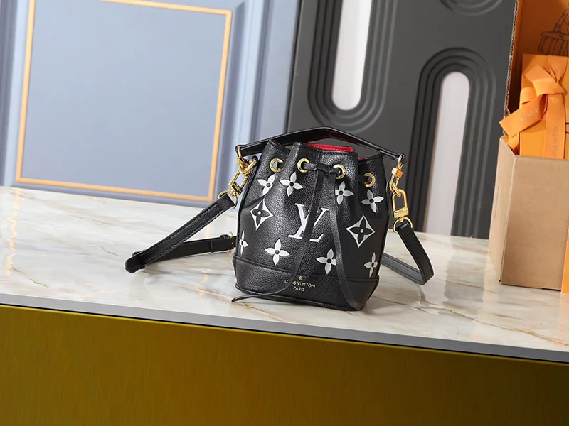 Leather (4 Colors) Mini 5.1″x6.3″x3.9″ Embroidery Bucket bags with straps BB-10065