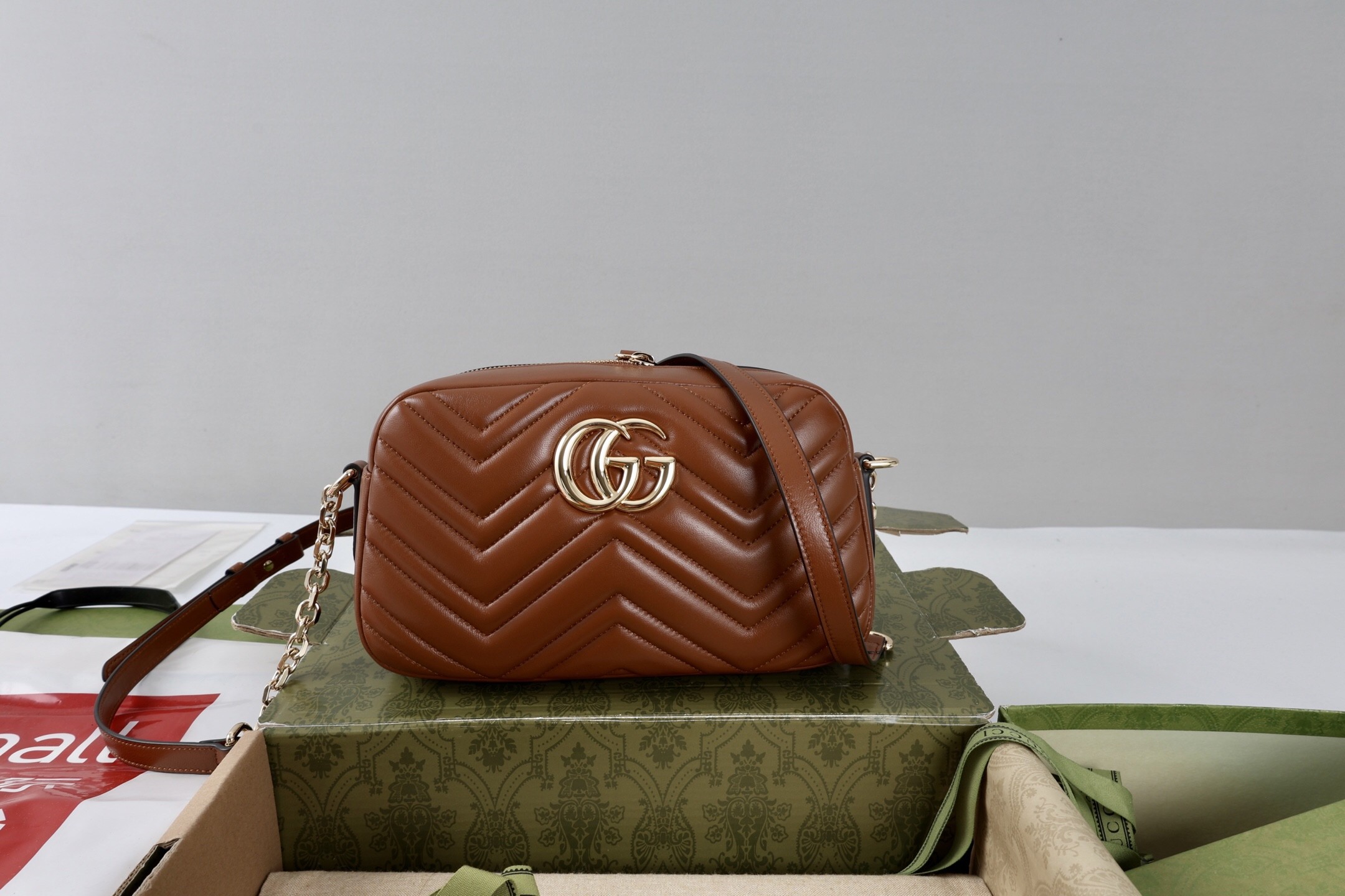 GUC Shoulder bag 24x15x8cm（Multiple colors）