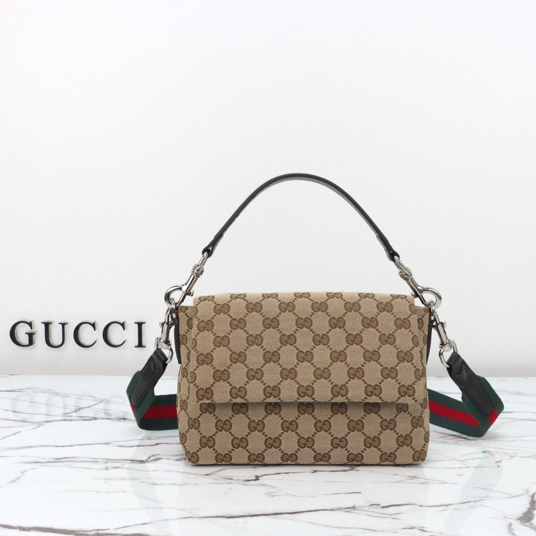GUC Shoulder bag 19x15x7cm