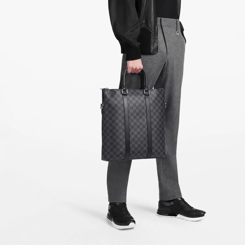 Anton Tote