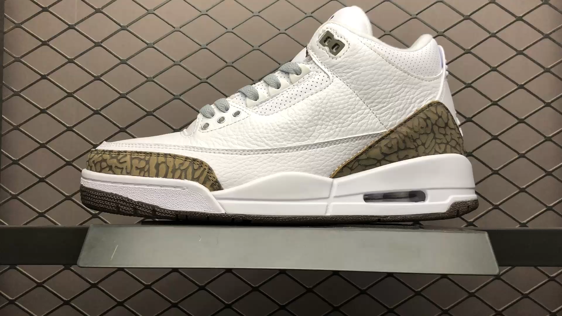 JRD3 Retro Mocha 136064-122