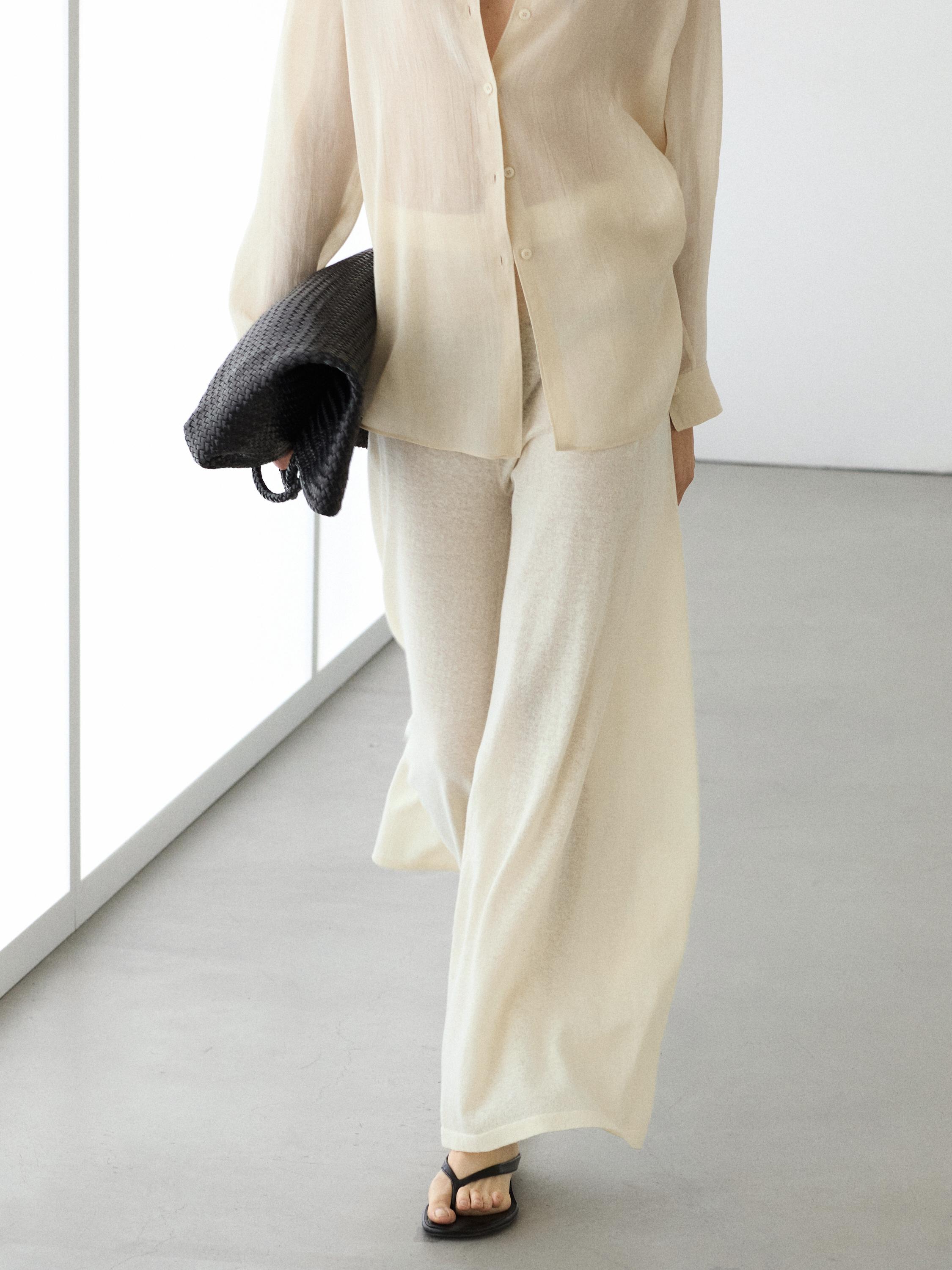 Pantalón fluido wide leg total look