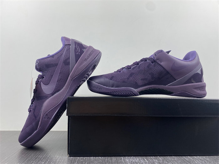 NK Kobe 8 Black Mamba Collection Fade to Black BB9456-551