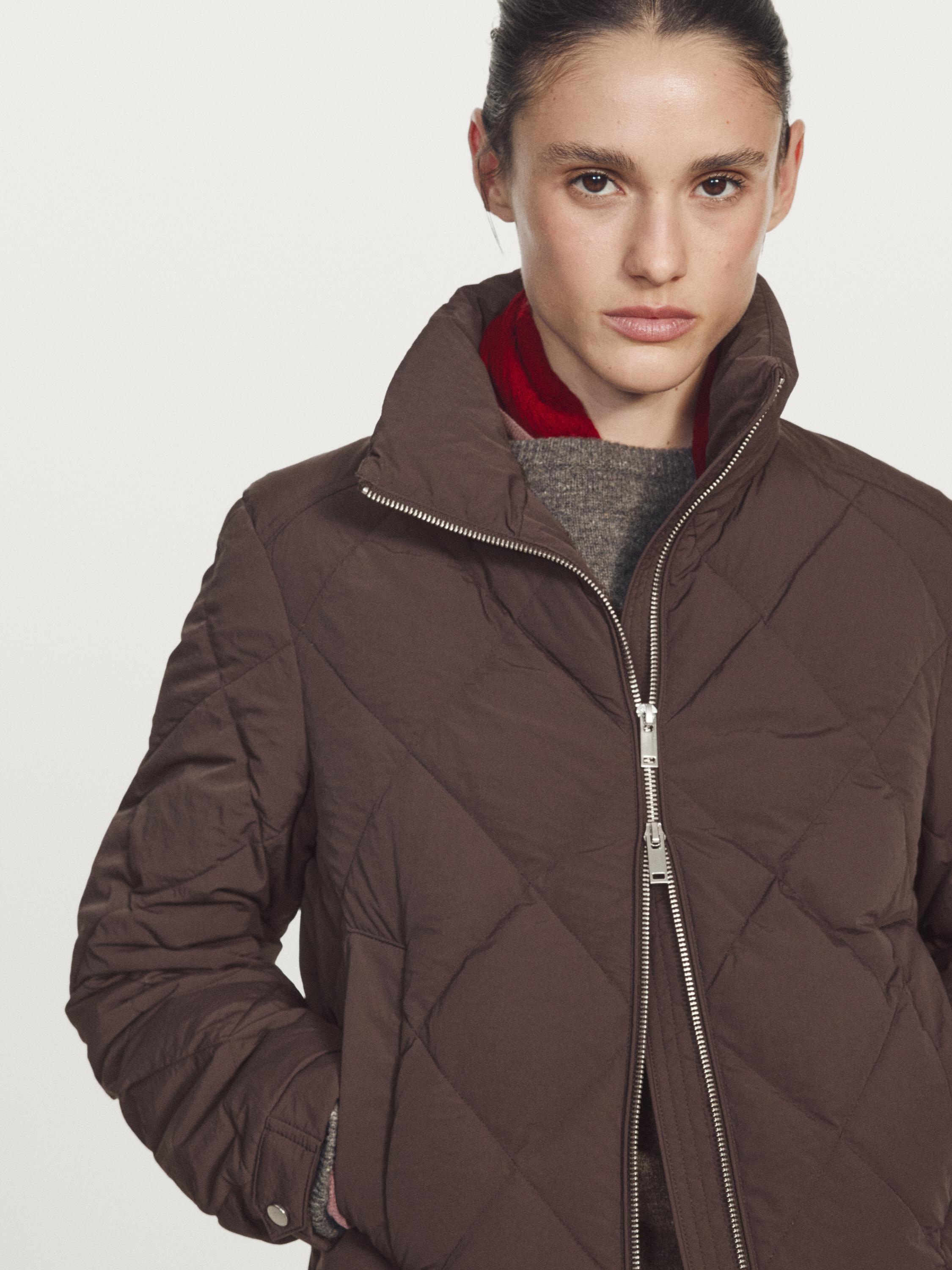 Chaqueta corta plumífero water repellent